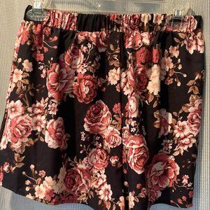 Rose shorts Med